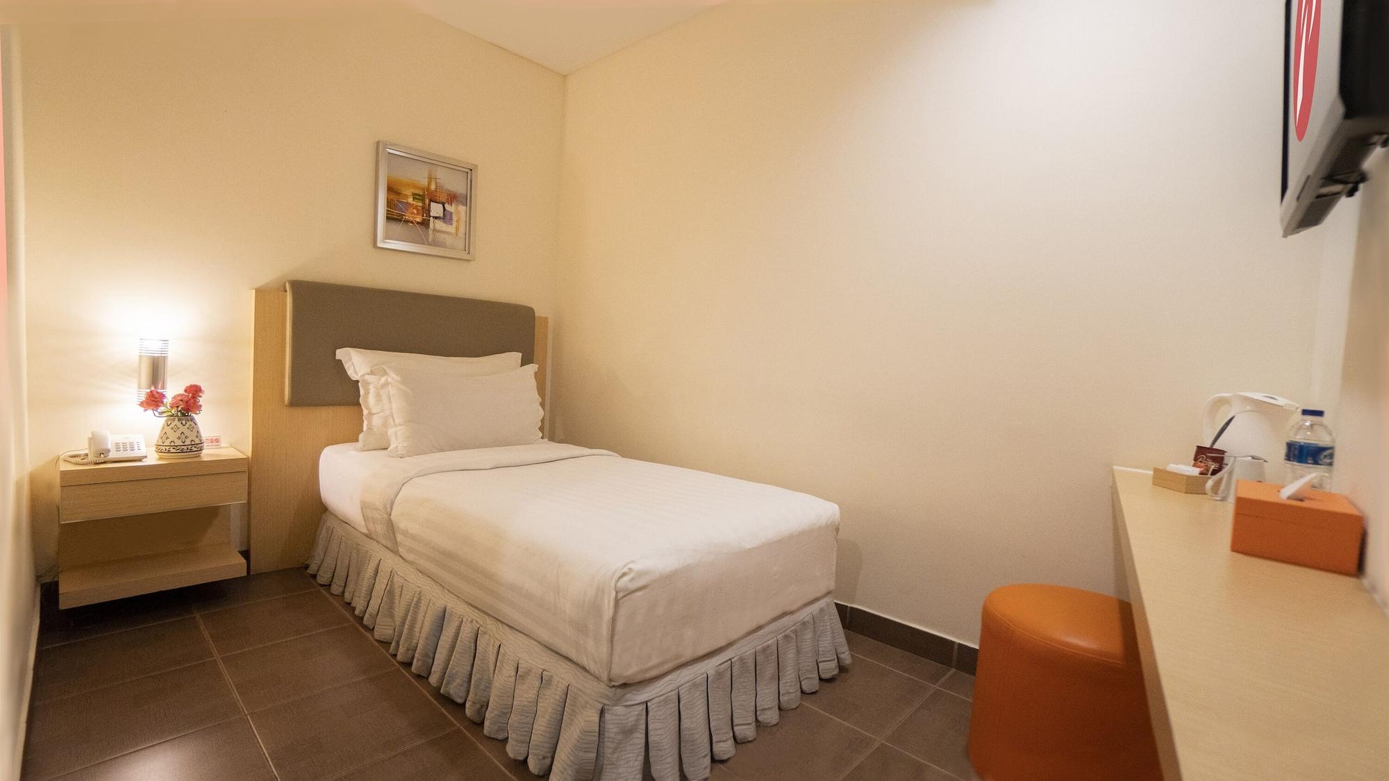 D'Primahotel Airport Jakarta Terminal 1A Tangerang Extérieur photo