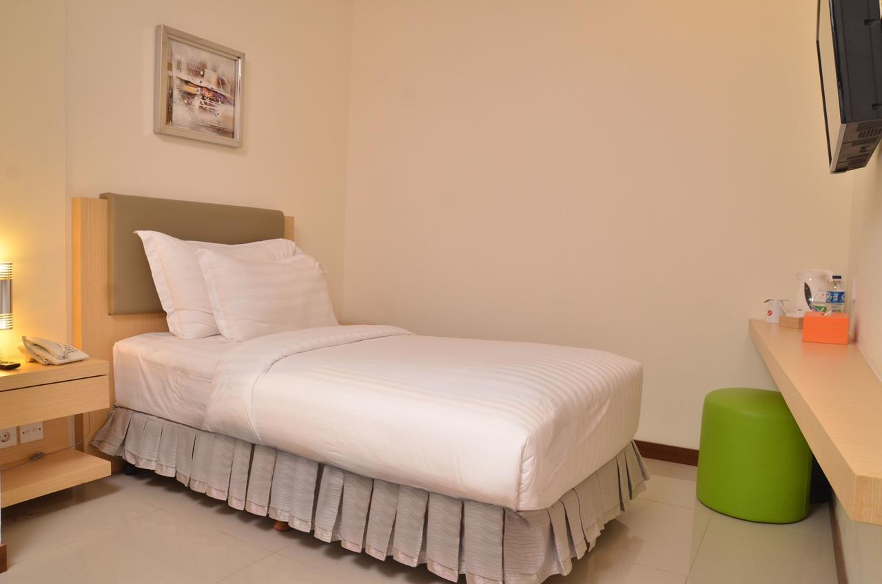 D'Primahotel Airport Jakarta Terminal 1A Tangerang Extérieur photo