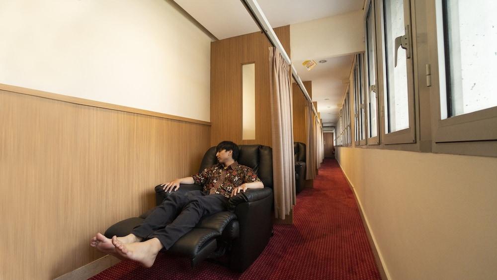 D'Primahotel Airport Jakarta Terminal 1A Tangerang Extérieur photo
